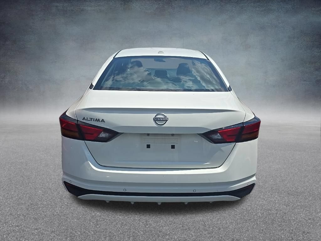 Used 2025 Nissan Altima 2.5 SV FWD image 5