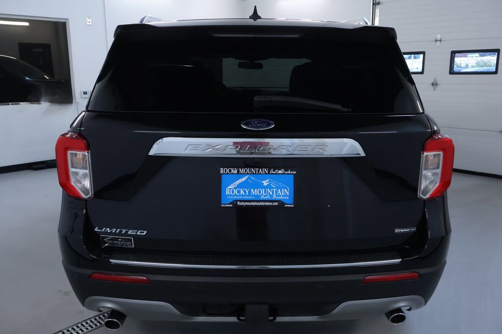 Used 2021 Ford Explorer Limited image 6