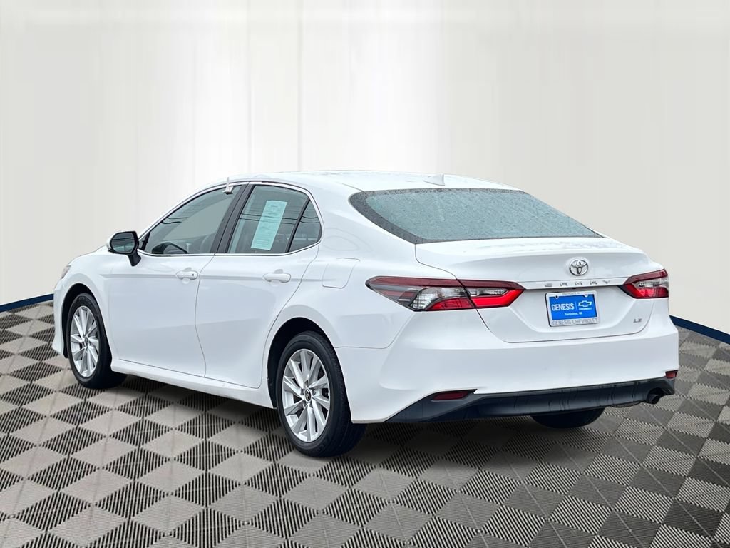 Used 2023 Toyota Camry LE FWD image 4