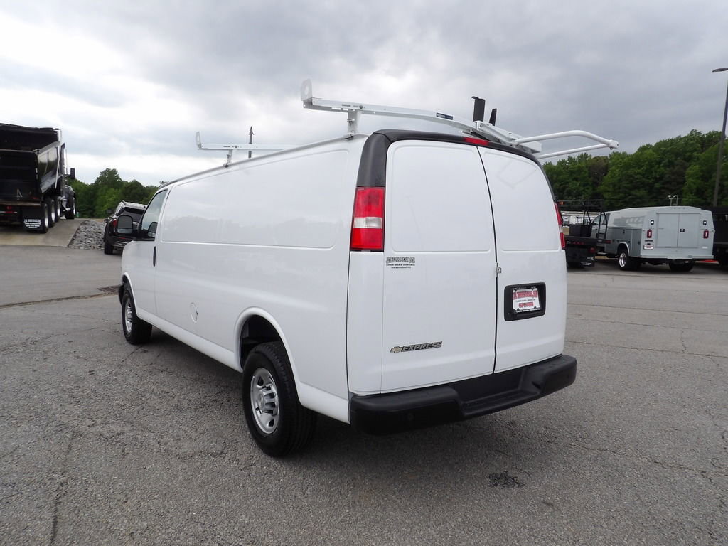 Used 2023 Chevrolet Express 2500 Extended w/ Driver Convenience Package RWD image 5
