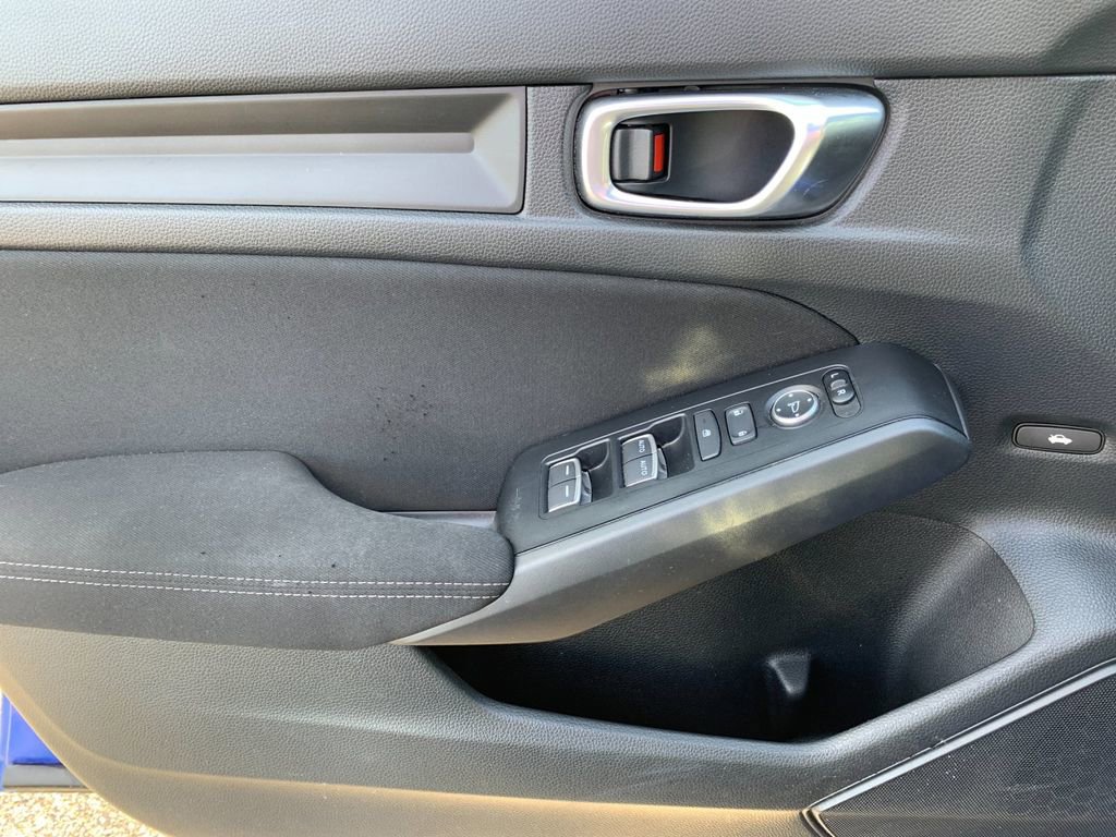 Used 2023 Honda Civic Sport image 12