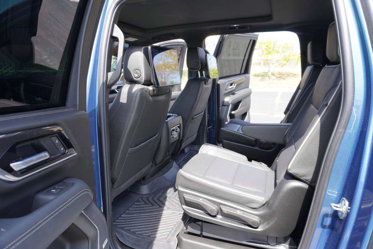 Used 2026 GMC Yukon XL Elevation w/ Elevation Premium Package AWD/4WD image 29