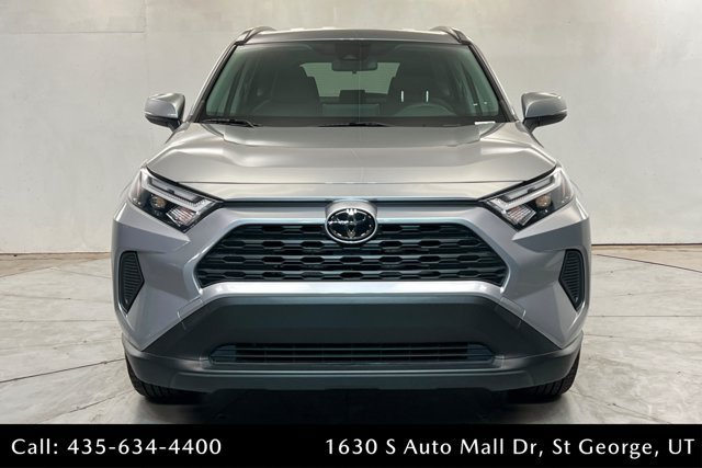 Used 2025 Toyota RAV4 LE AWD/4WD image 8