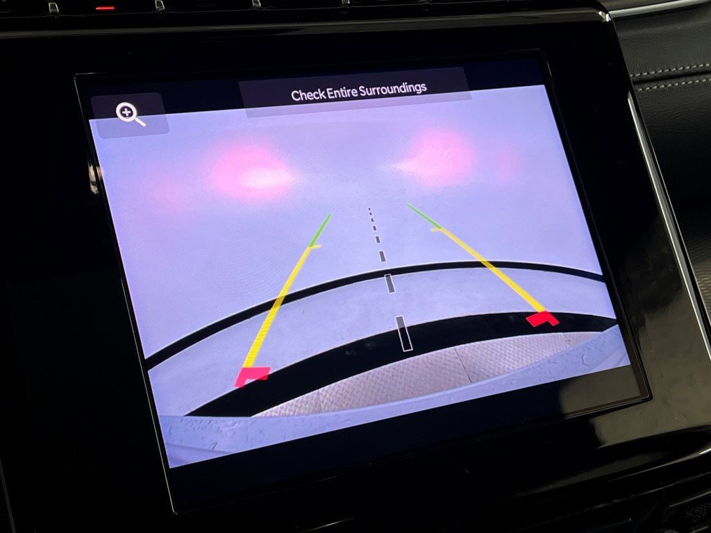 New 2025 Jeep Grand Cherokee Altitude image 19