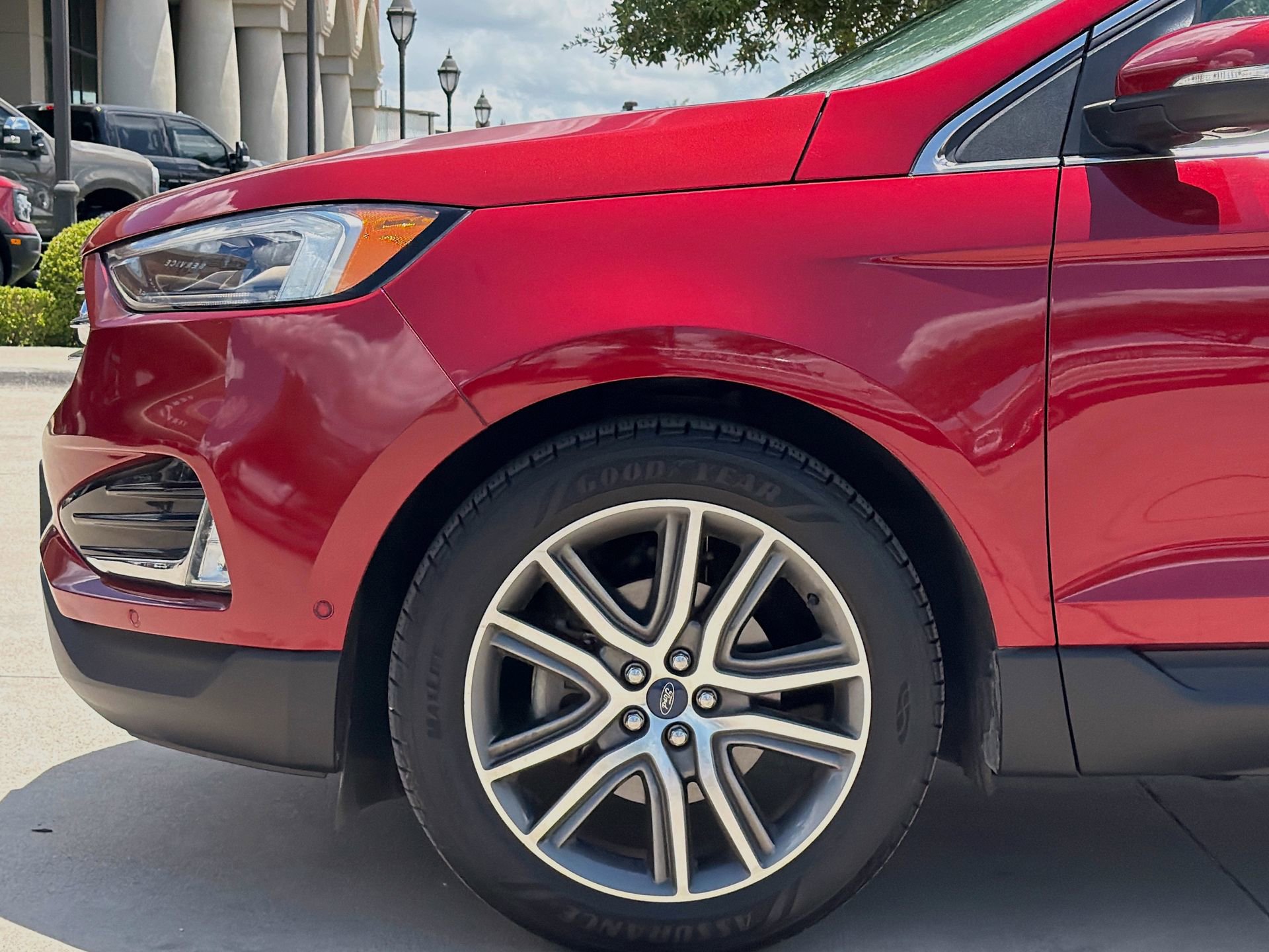 Certified 2019 Ford Edge Titanium w/ Equipment Group 301A FWD image 10