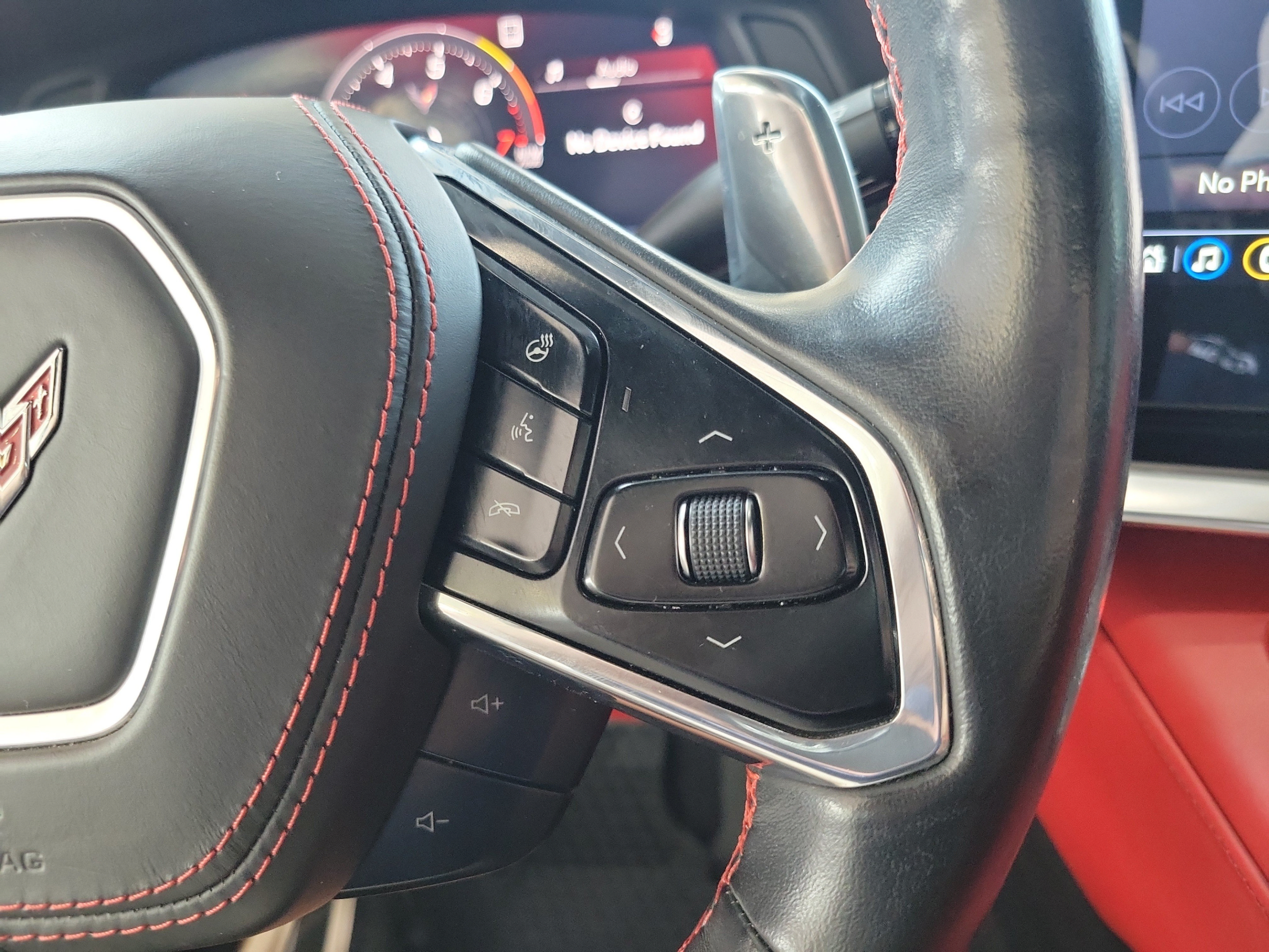Used 2021 Chevrolet Corvette Stingray Premium Conv w/ Z51 Performance Package RWD image 17