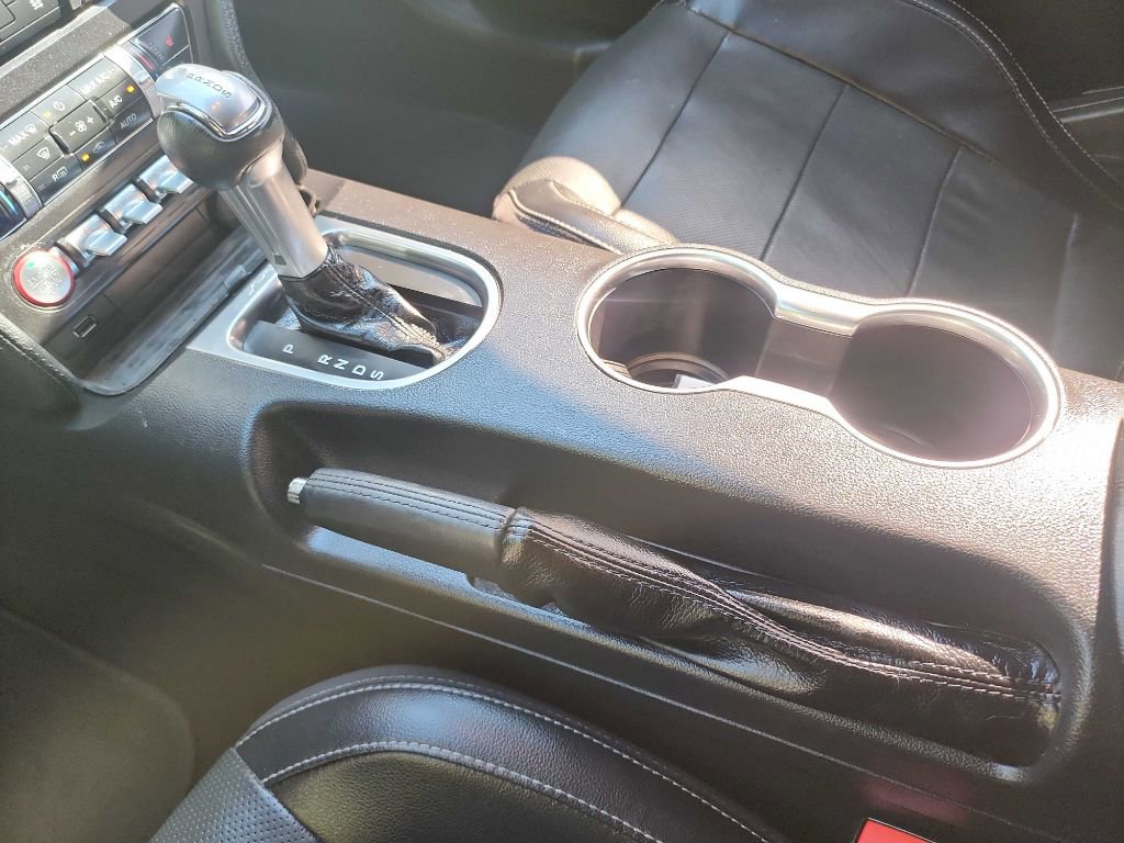 Used 2020 Ford Mustang Premium image 25