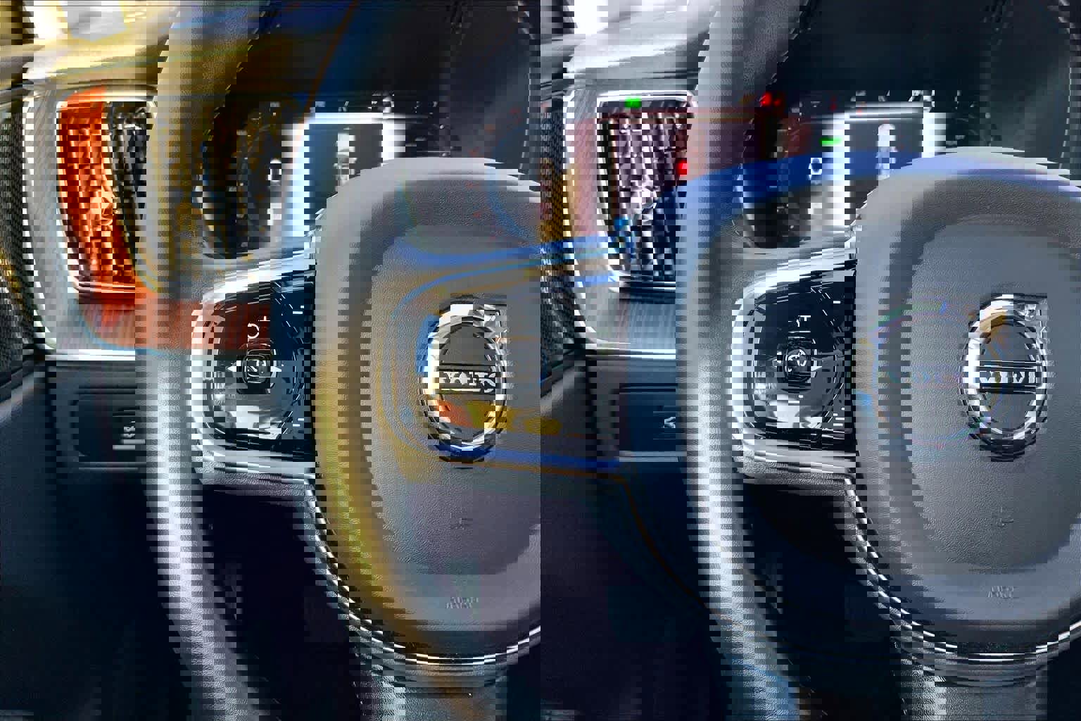 Certified 2023 Volvo XC60 T8 Plus w/ Climate Package image 23