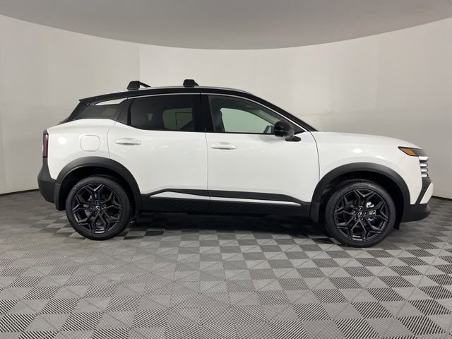 New 2026 Nissan Kicks SR image 11