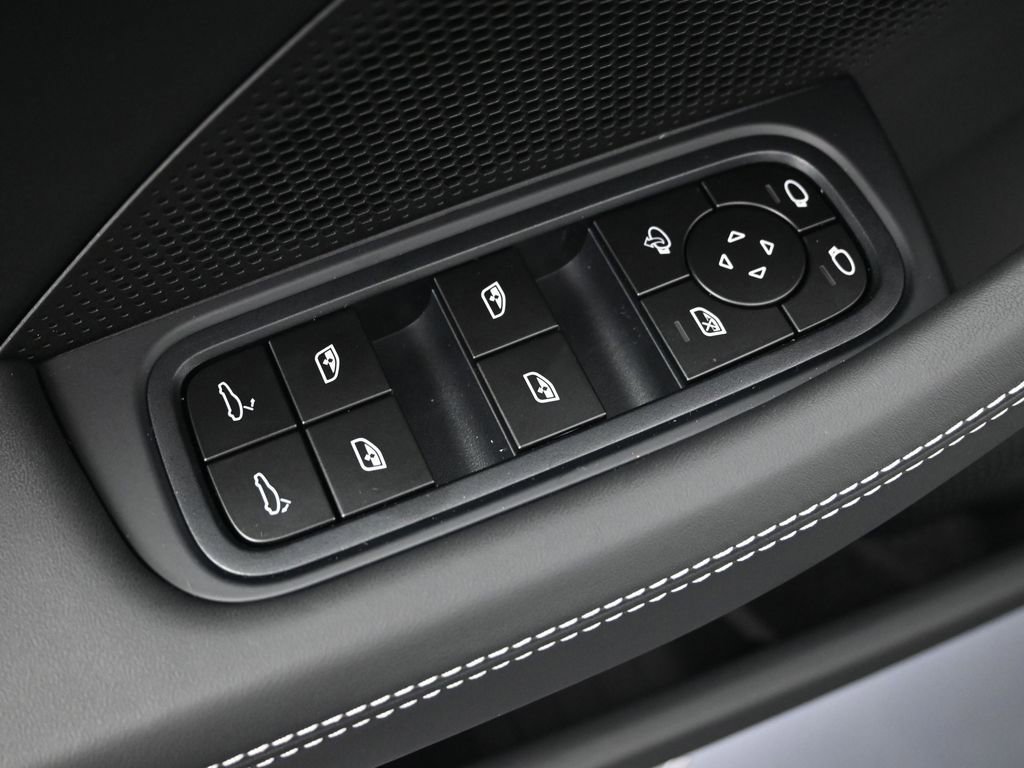 New 2026 Porsche Panamera 4 image 18