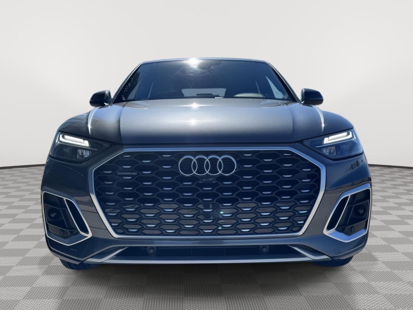 Used 2025 Audi Q5 2.0T Premium image 2