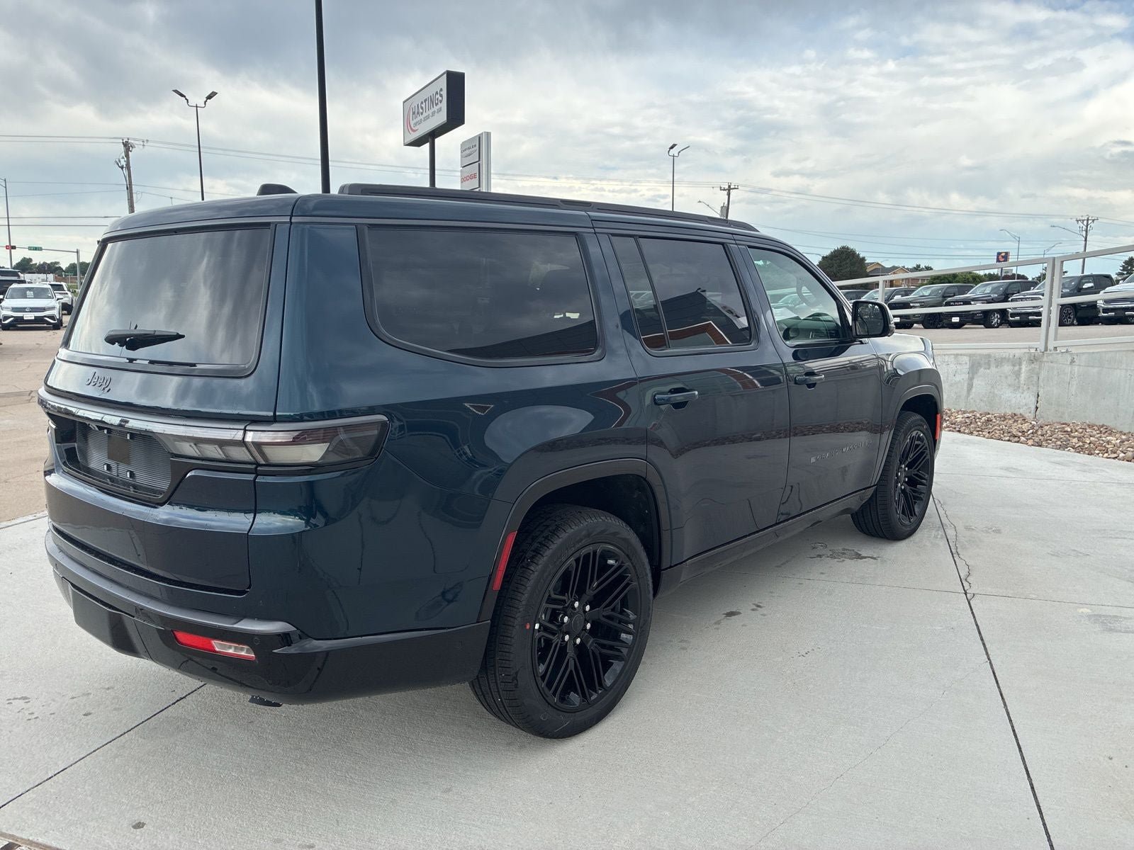 New 2026 Jeep Grand Wagoneer Limited AWD/4WD image 8