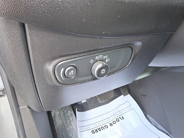 Used 2024 Chevrolet Equinox LS AWD/4WD image 33