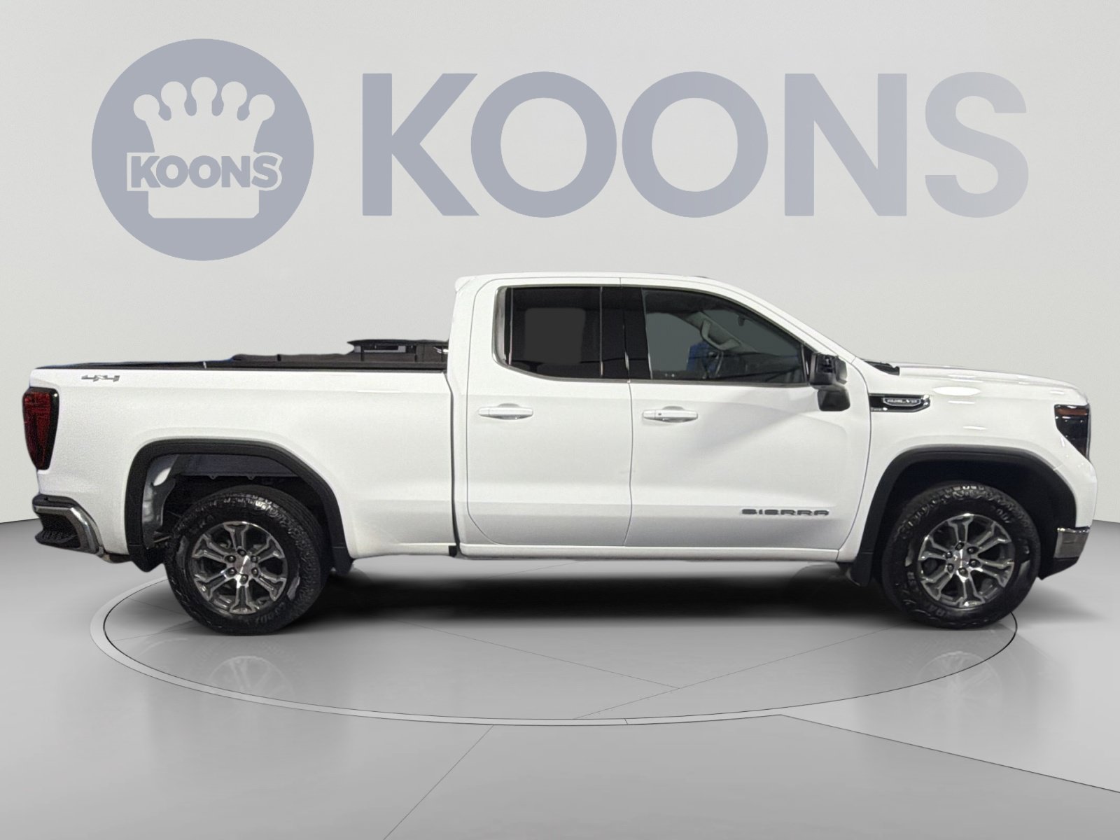Used 2023 GMC Sierra 1500 SLE AWD/4WD image 8