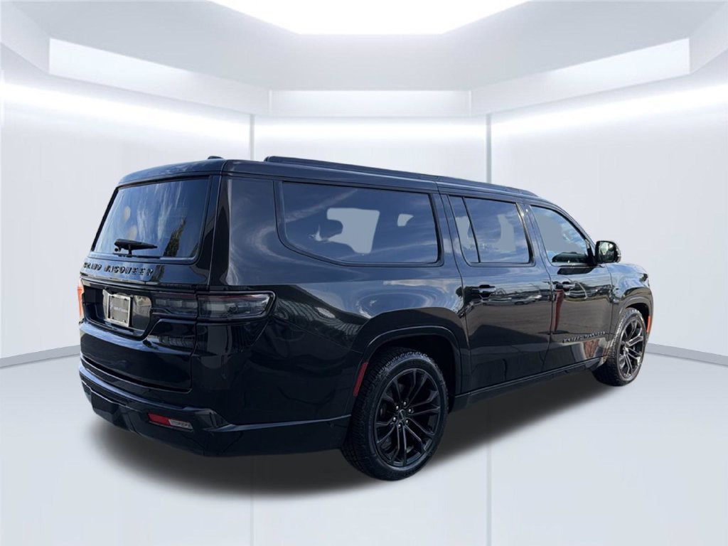 Used 2024 Jeep Grand Wagoneer L Series II w/ Quick Order Packagew 28T AWD/4WD image 7