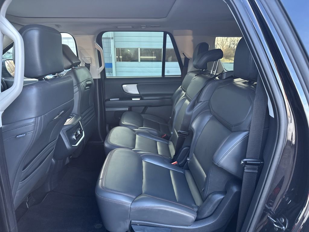 Used 2025 Ford Expedition Max Active image 15