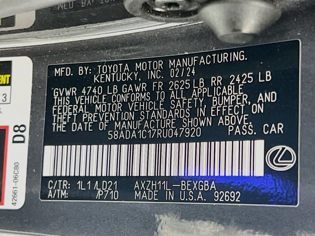 Used 2024 Lexus ES 300h w/ Premium Package FWD image 32