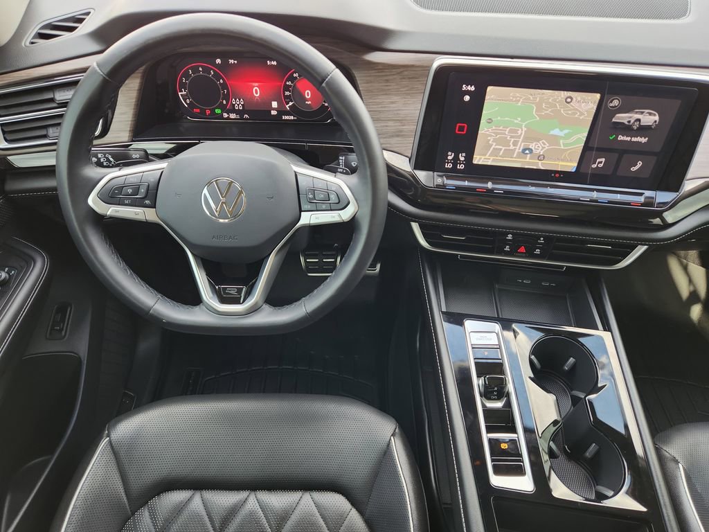 Used 2024 Volkswagen Atlas SEL Premium R-Line AWD/4WD image 31