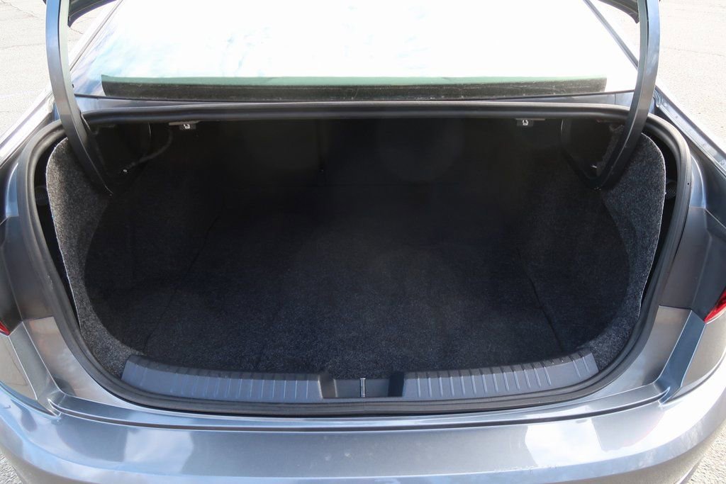 Used 2019 Volkswagen Jetta S image 31