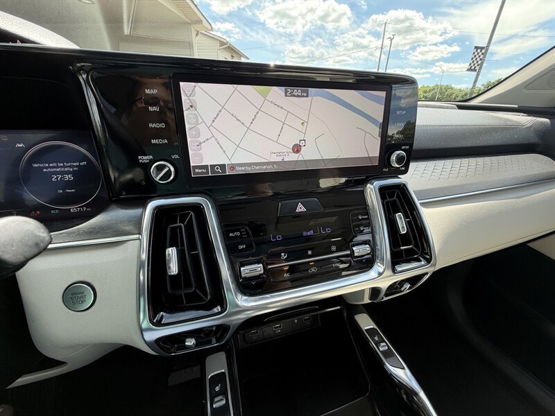 Used 2023 Kia Sorento SX FWD image 19