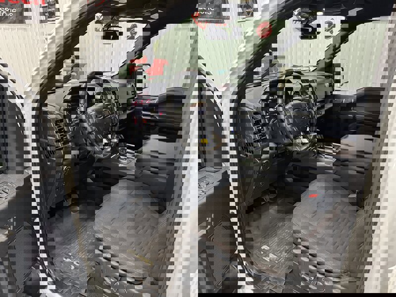 Used 2018 Ford F150 XLT w/ Equipment Group 302A Luxury image 6