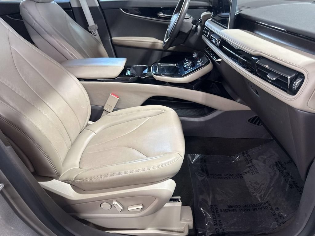 Certified 2023 Lincoln Nautilus Reserve AWD/4WD image 32