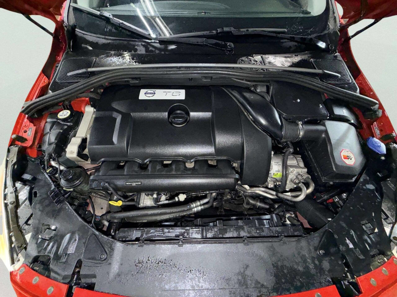 Used 2012 Volvo S60 T6 R-Design image 12