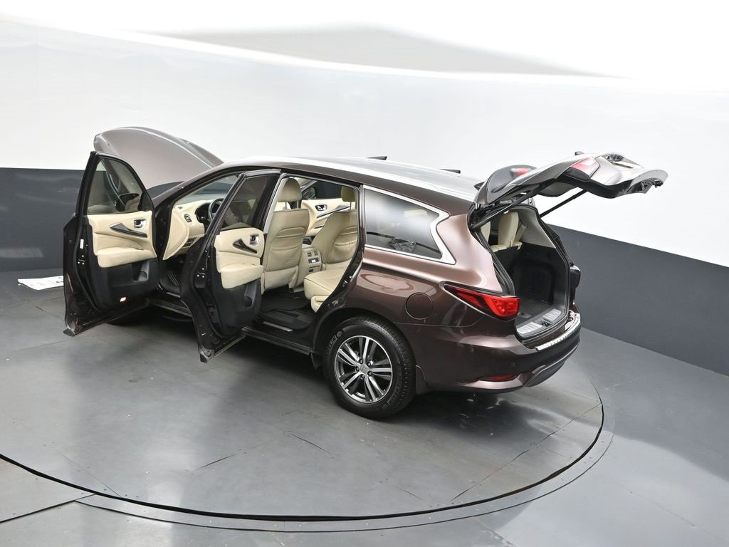 Used 2020 INFINITI QX60 Luxe w/ Essential Package image 2