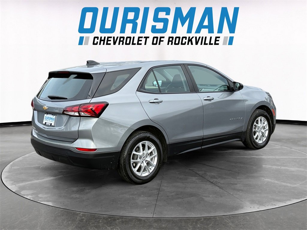 Used 2023 Chevrolet Equinox LS image 6
