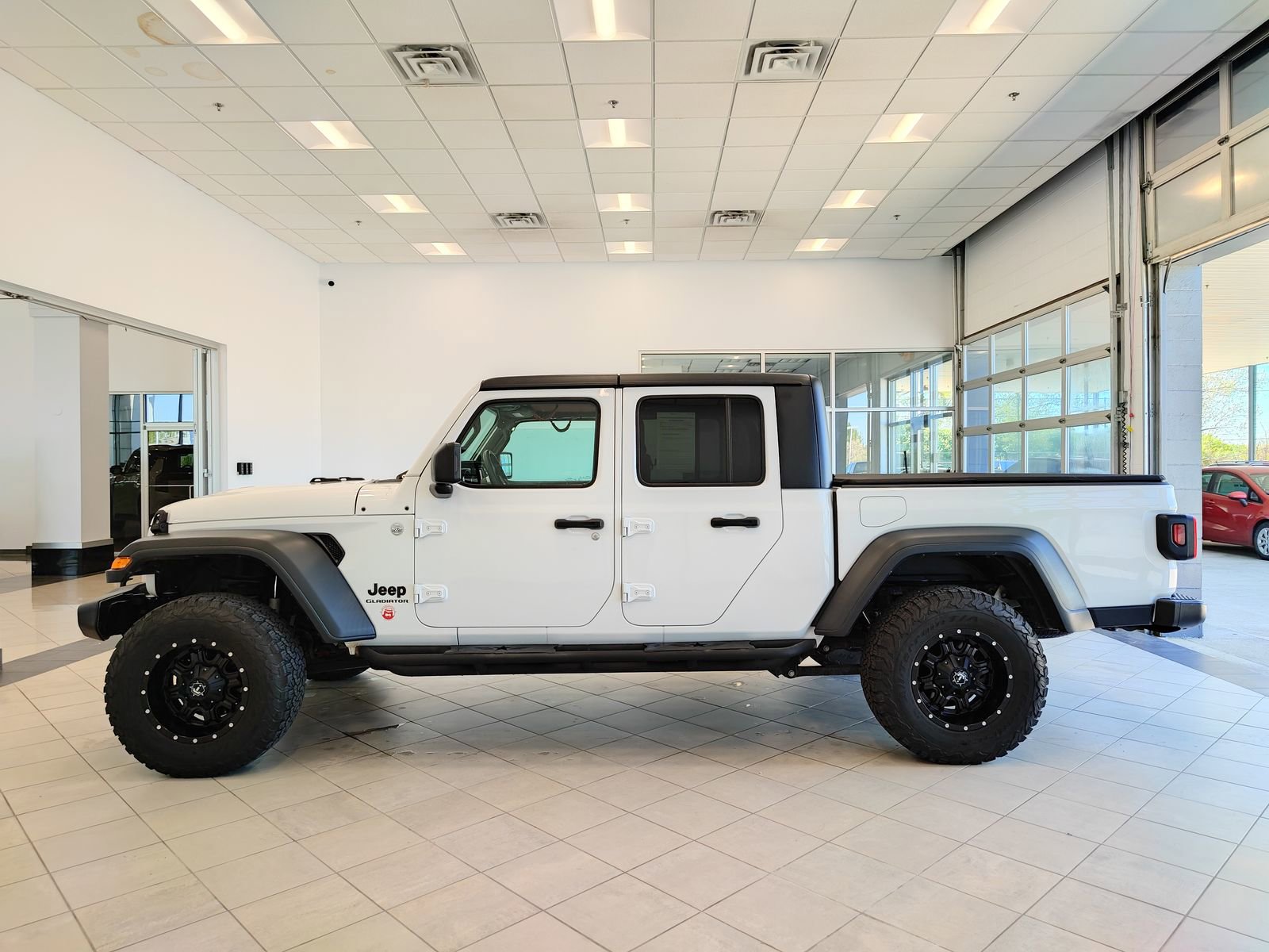 Used 2020 Jeep Gladiator Sport w/ Quick Order Package 24S AWD/4WD image 6