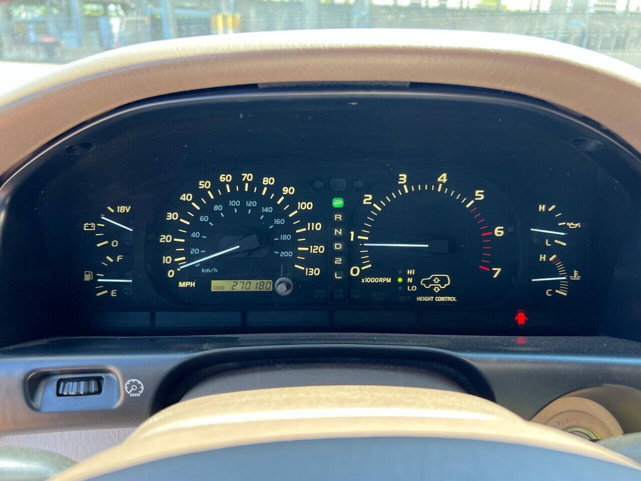 Used 2000 Lexus LX 470 4WD image 19