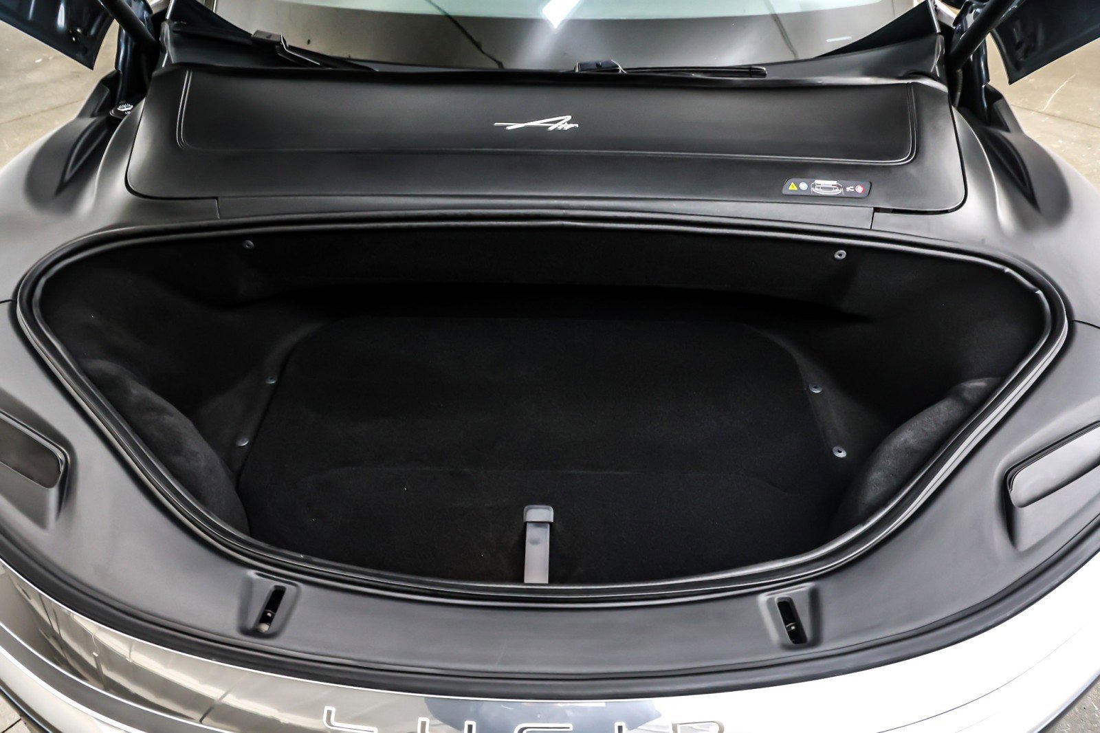 Used 2024 Lucid Air Touring image 11