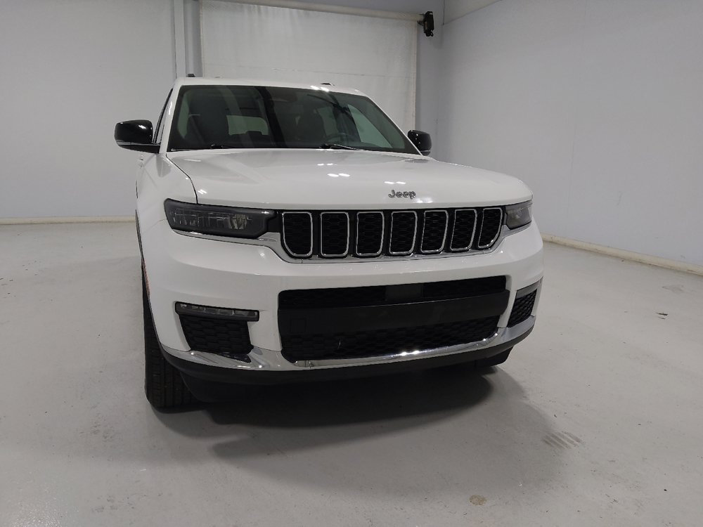 Used 2023 Jeep Grand Cherokee L Limited AWD/4WD image 14