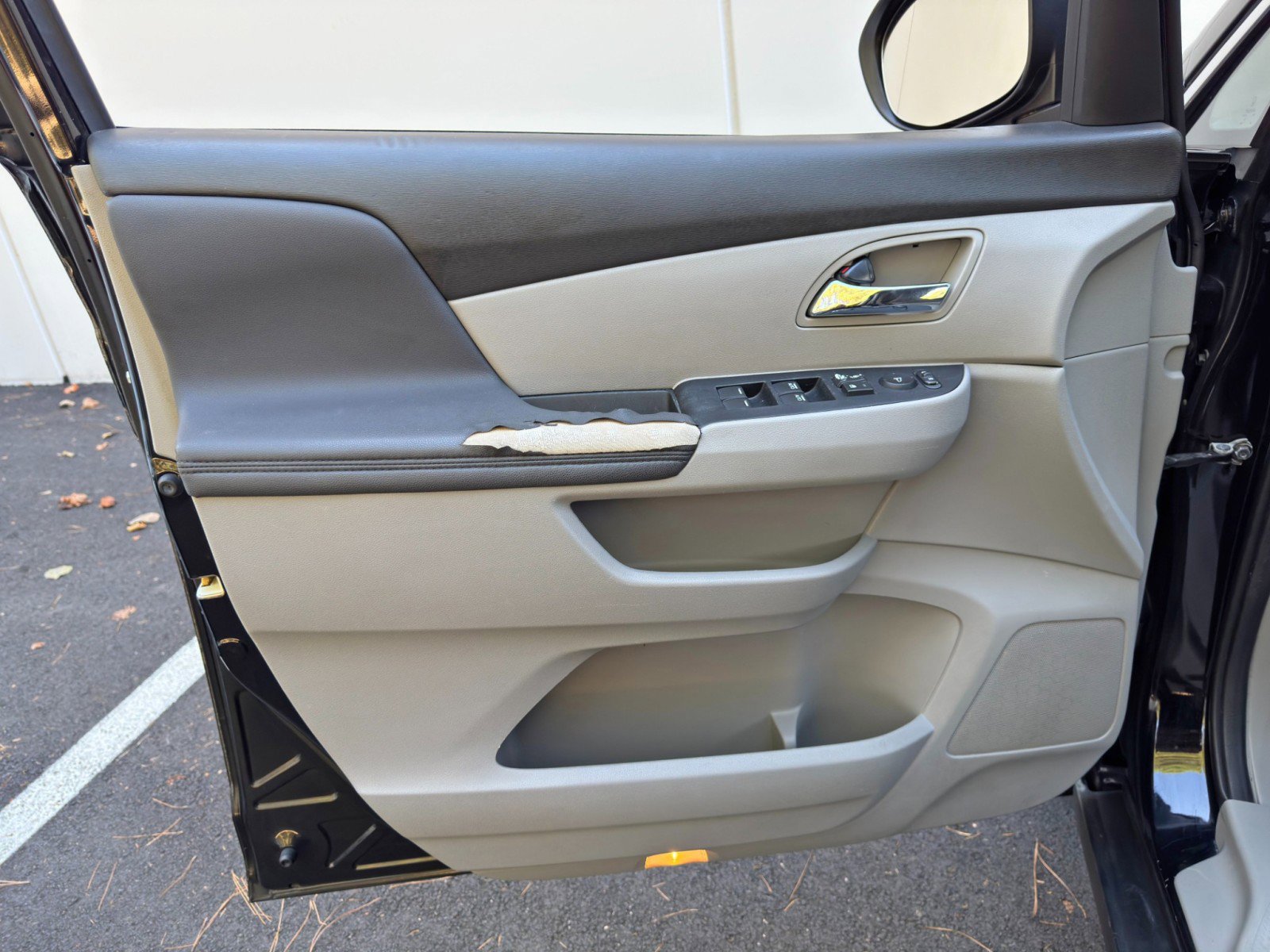 Used 2014 Honda Odyssey EX image 38