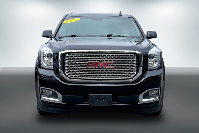 Used 2017 GMC Yukon XL Denali w/ Open Road Package AWD/4WD image 2