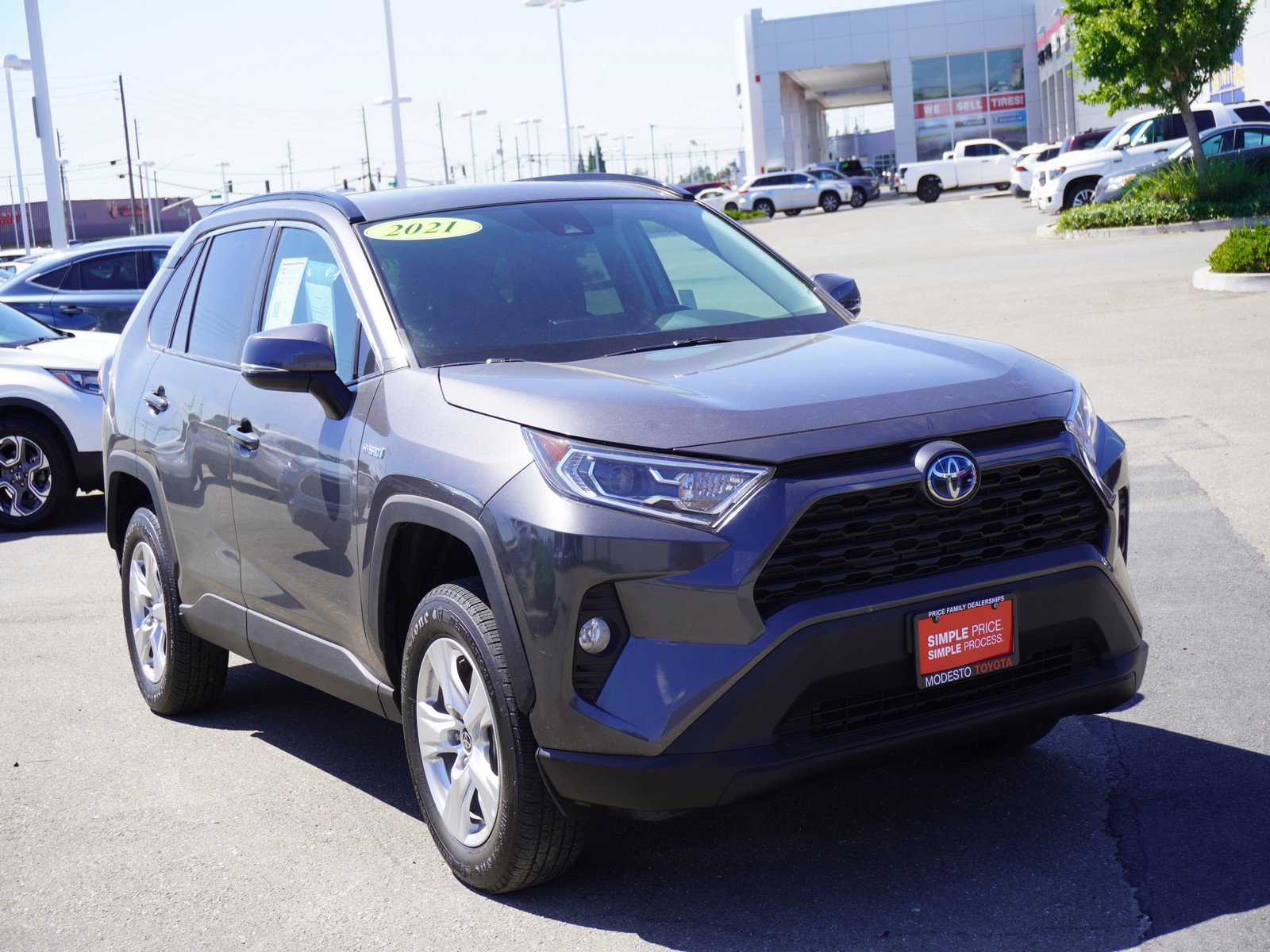 Used 2021 Toyota RAV4 XLE w/ Convenience Package AWD/4WD video 1