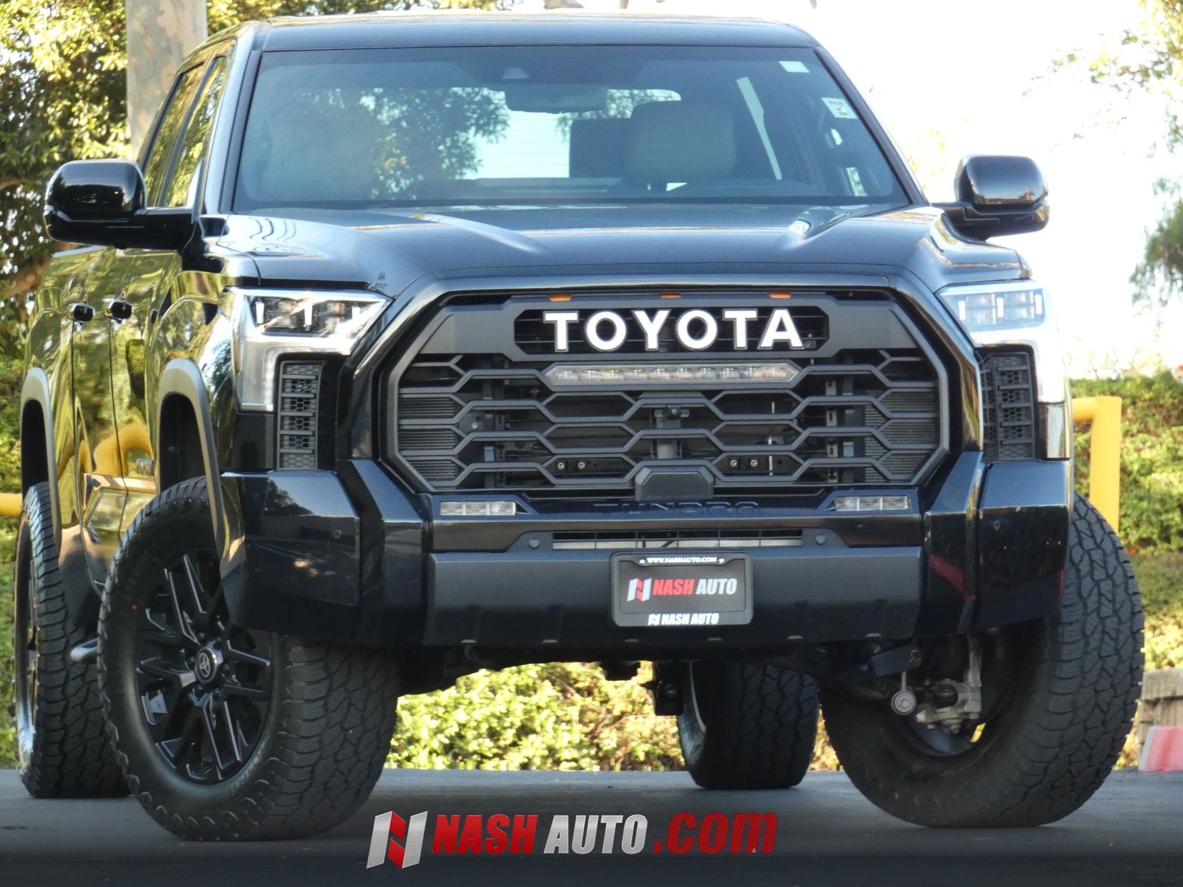 Used 2026 Toyota Tundra Limited AWD/4WD image 1