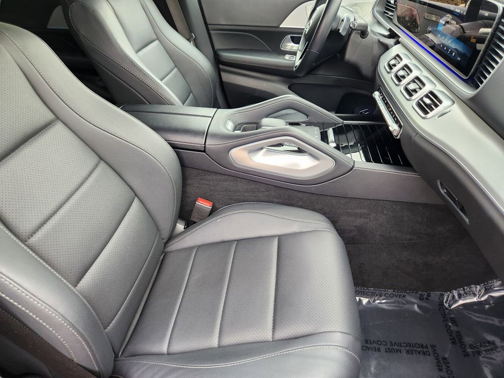 Used 2025 Mercedes-Benz GLE 350 4MATIC image 4