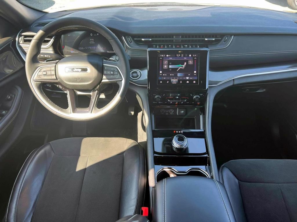 Certified 2023 Jeep Grand Cherokee L Laredo image 12