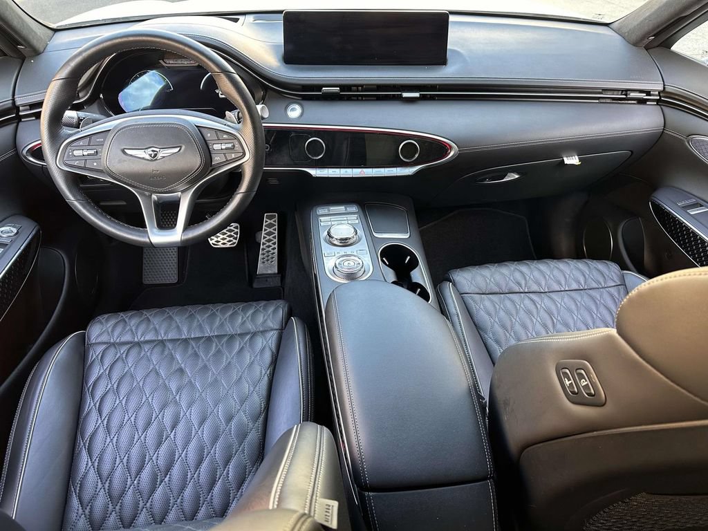 Used 2023 Genesis GV70 3.5T Sport w/ Sport Prestige Package AWD/4WD image 18