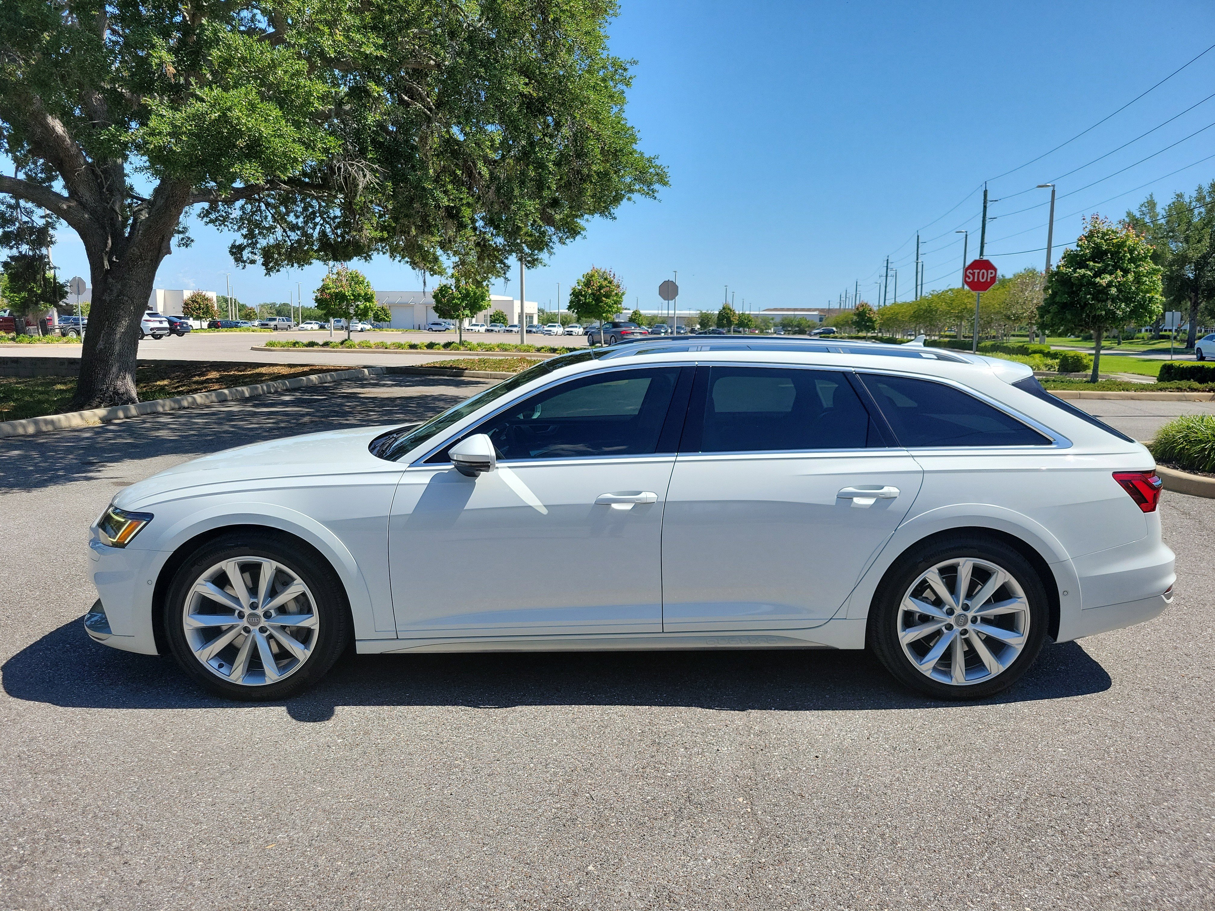 Used 2020 Audi A6 3.0T allroad Prestige w/ Prestige Package AWD/4WD image 7