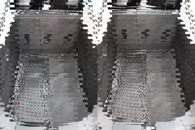 Used 2016 Chevrolet Volt LT w/ Comfort Package image 22