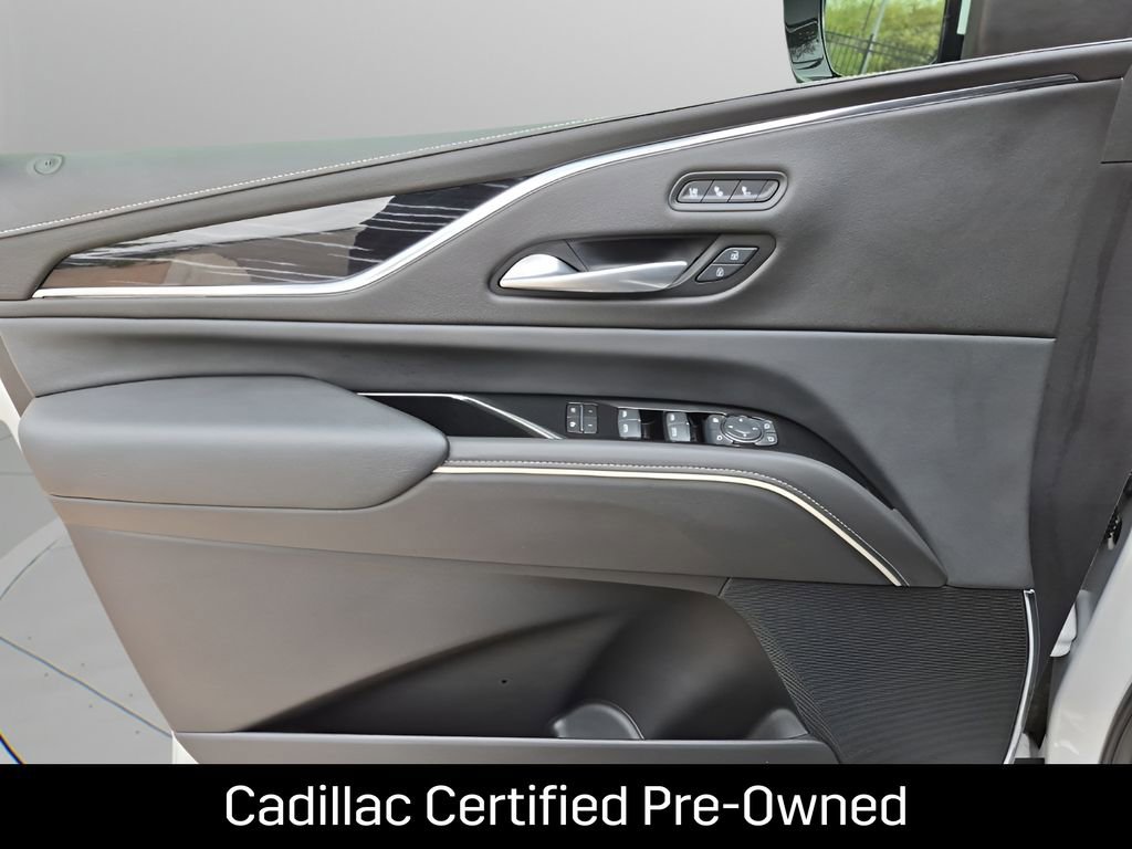 Certified 2024 Cadillac Escalade Sport w/ LPO, ONYX Package AWD/4WD image 34