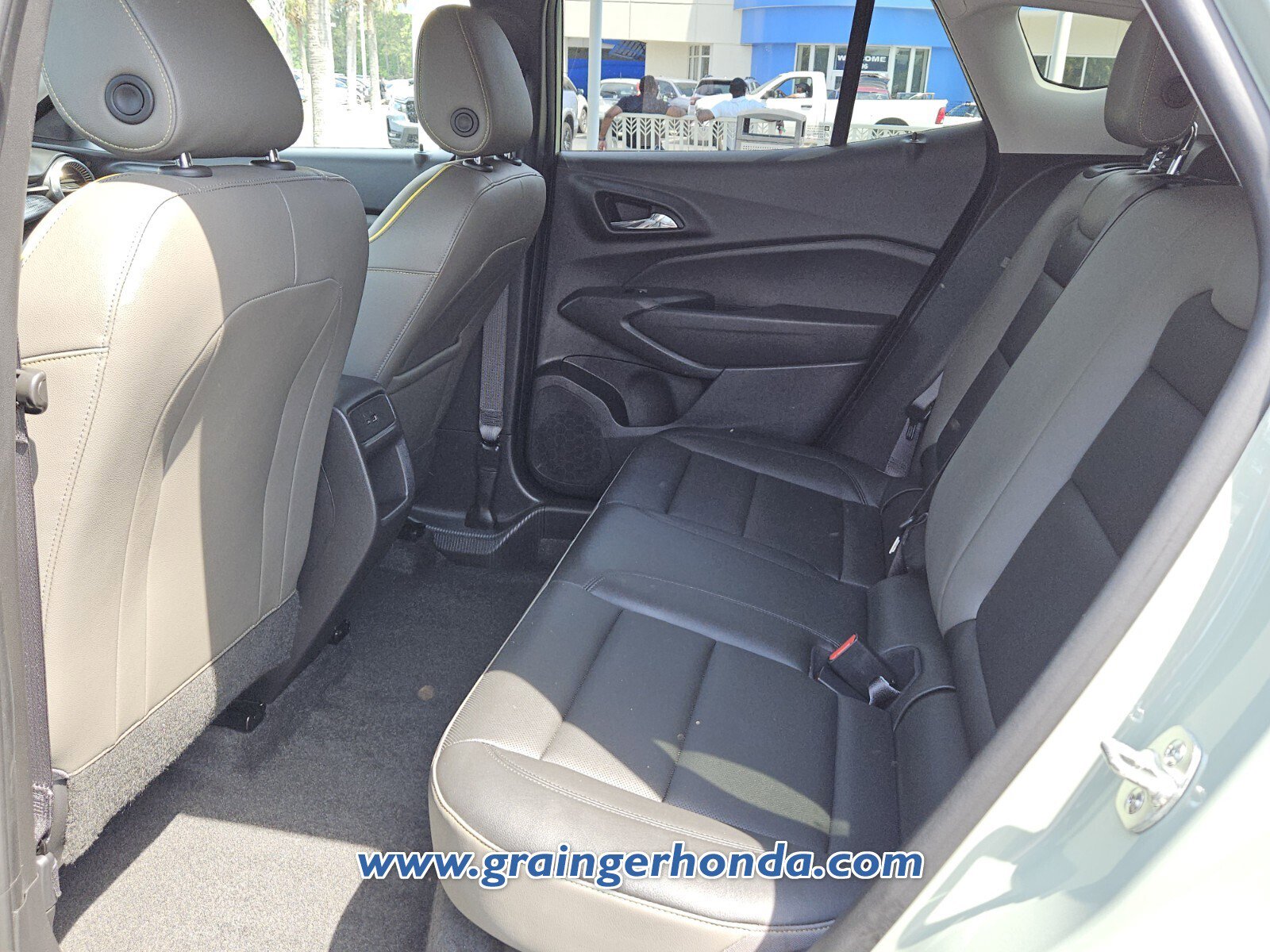 Used 2025 Chevrolet Trax ACTIV w/ Driver Confidence Package FWD image 11