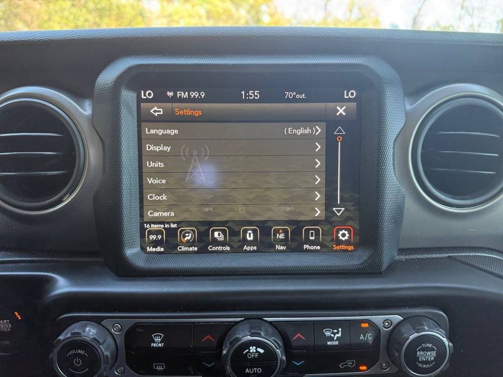 Used 2021 Jeep Gladiator Sport image 30