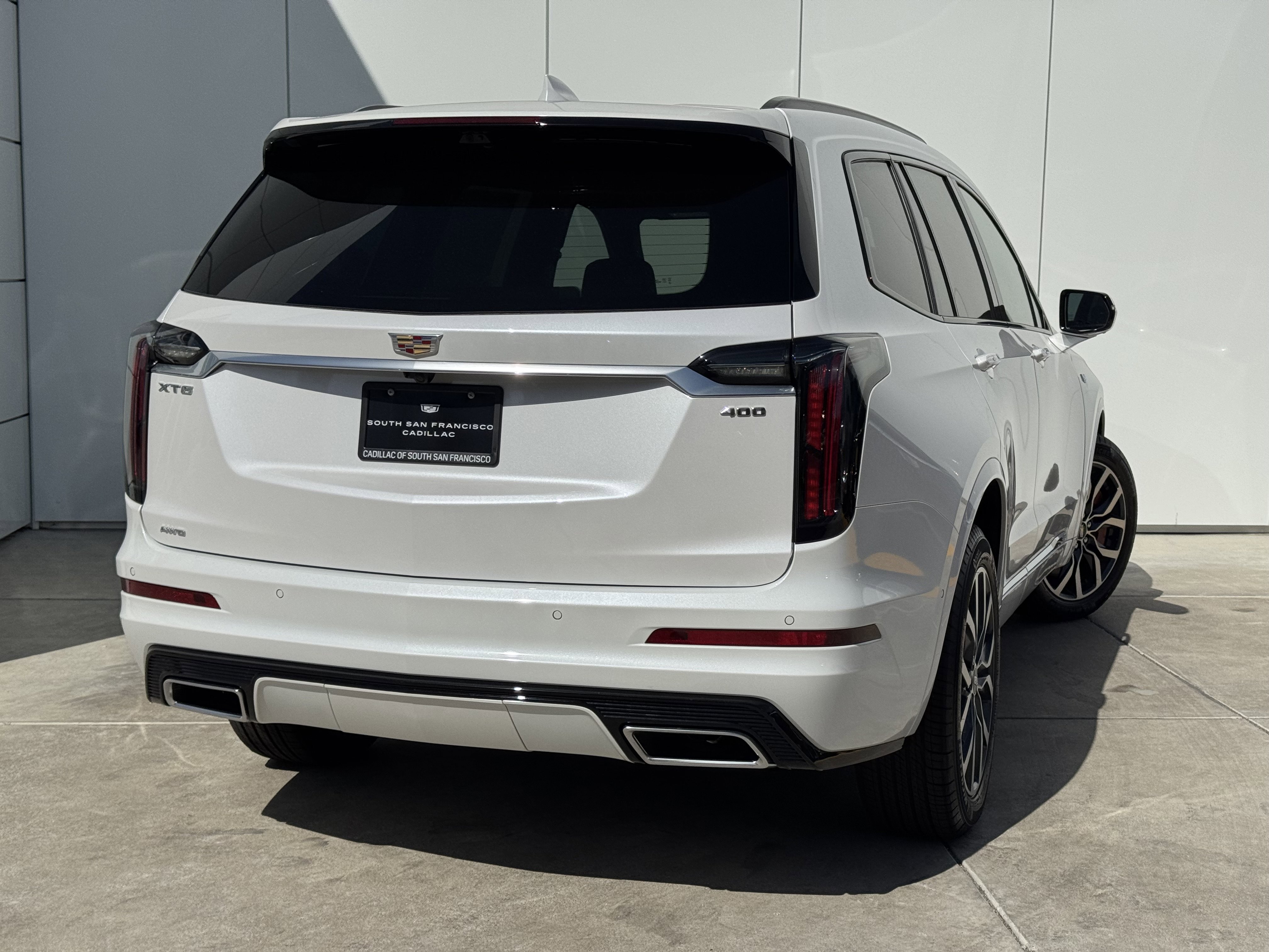 New 2025 Cadillac XT6 Sport w/ Technology Package image 6