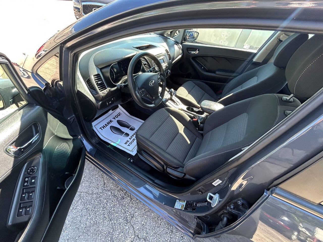 Used 2015 Kia Forte LX w/ Popular Package FWD image 6