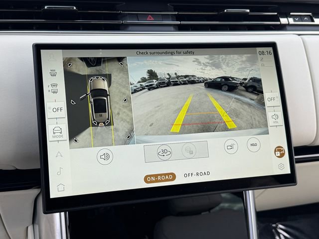 Used 2025 Land Rover Range Rover SE image 27