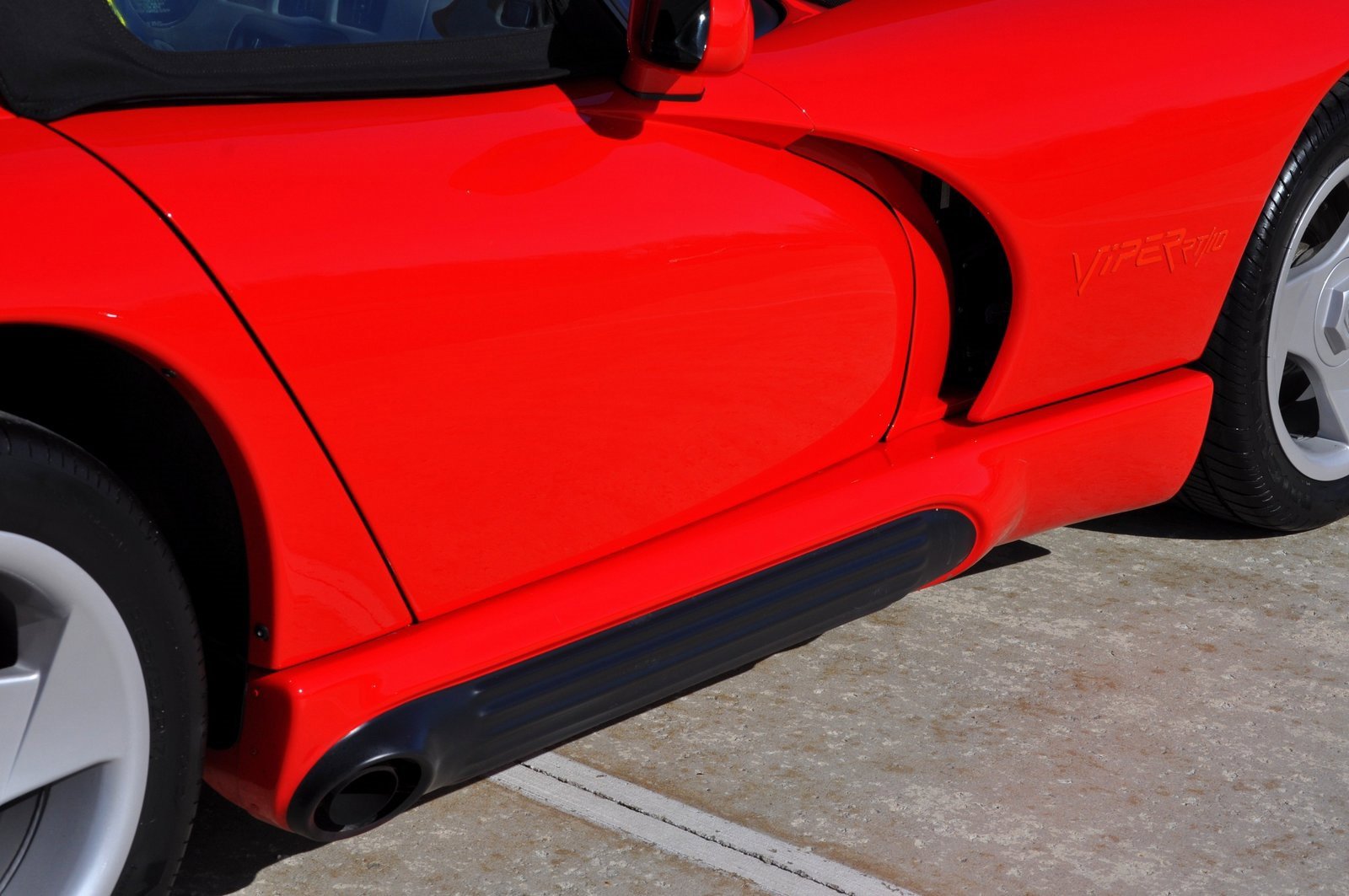 Used 1994 Dodge Viper RT/10 image 17