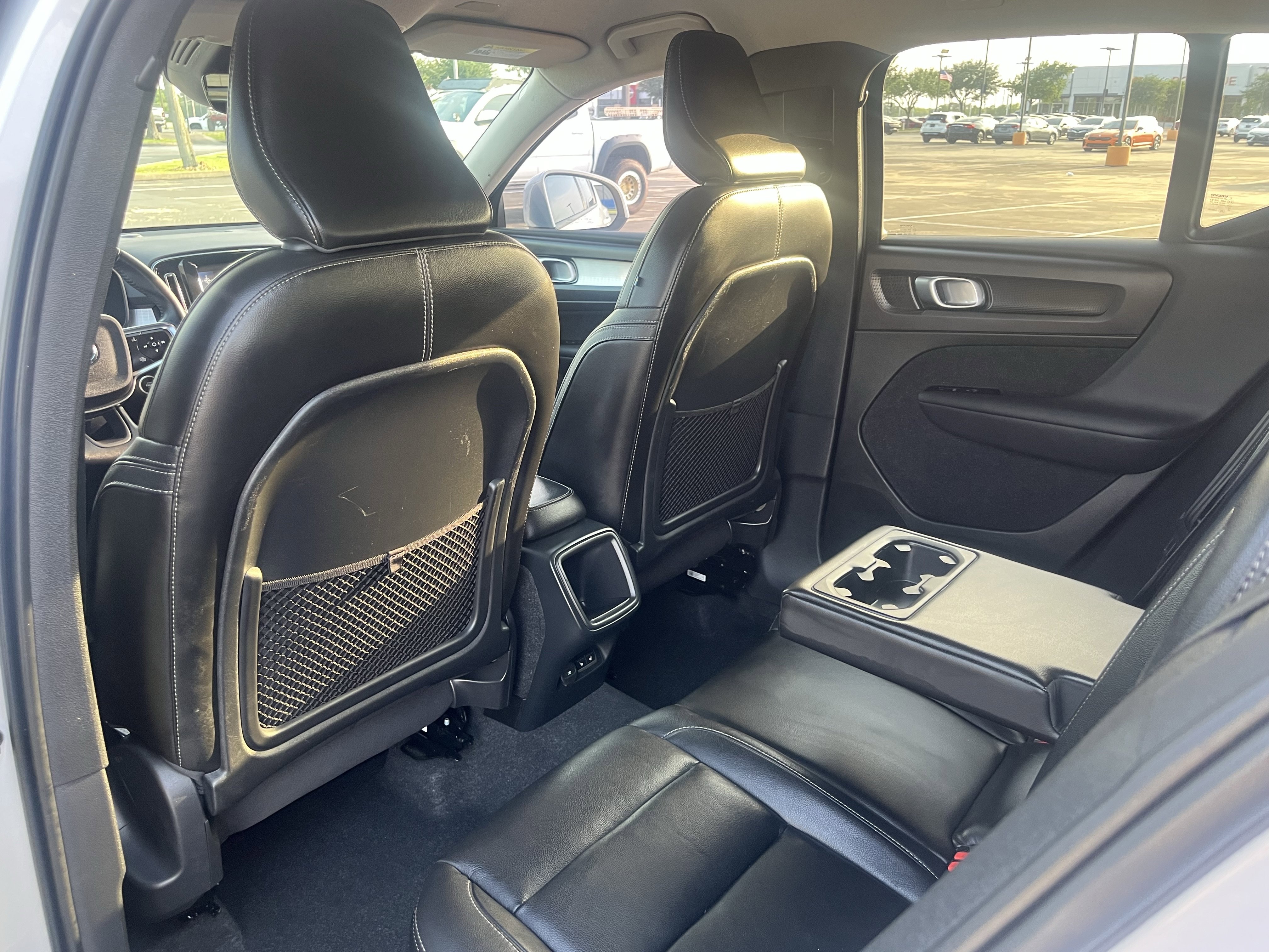 Used 2021 Volvo XC40 T5 Momentum AWD/4WD image 31